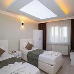 Simper Hotel 3*