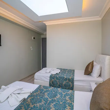 Simper Hotel 3*